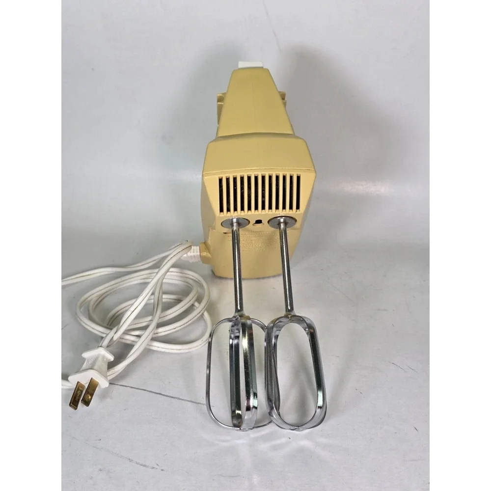 Vintage GE General Electric 3-speed Hand‎ Mixer White Model D1M24 Works USA Made